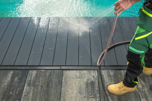 Best Garage Pressure Washing  in Matamoras, OH